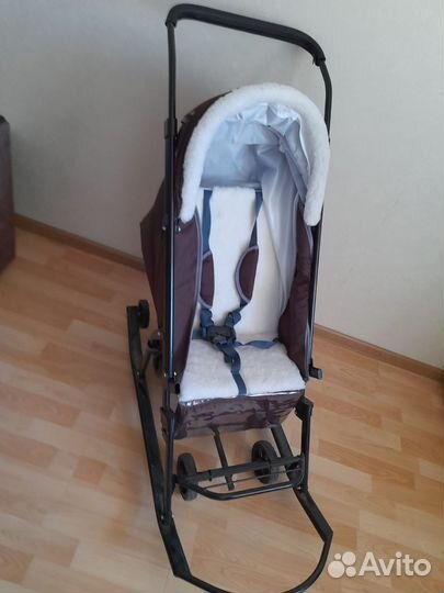 Прогулочная коляска (сани) зимний вариант