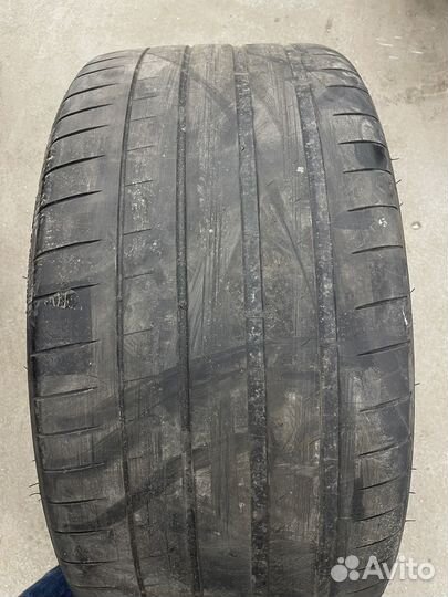 Michelin Pilot Sport 4 S 325/35 R23