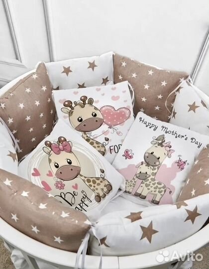 Новый комплект в кроватку 17 предметов