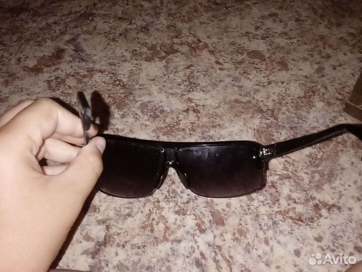 Солнцезащитные очки мужские