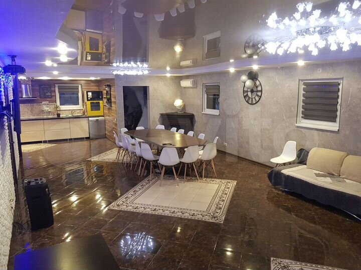 Дом 200 м² на участке 10 сот.