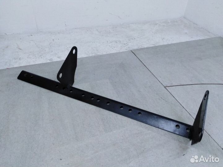 Кронштейн рамы Мерседес
