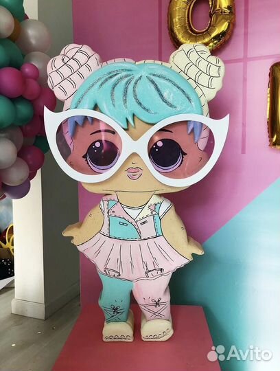 Фотозона ростовая фигура кукла lol из пенопласта