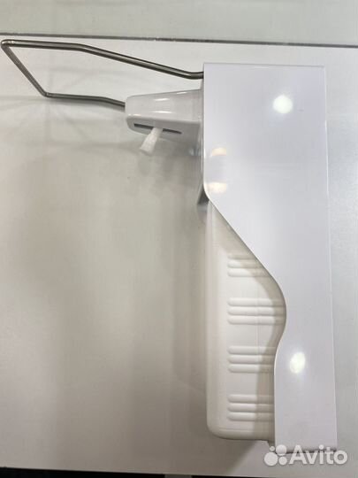 Дозатор локтевой для антисептика настенный