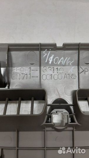 Накладка на центральную консоль (торпеды) Toyota