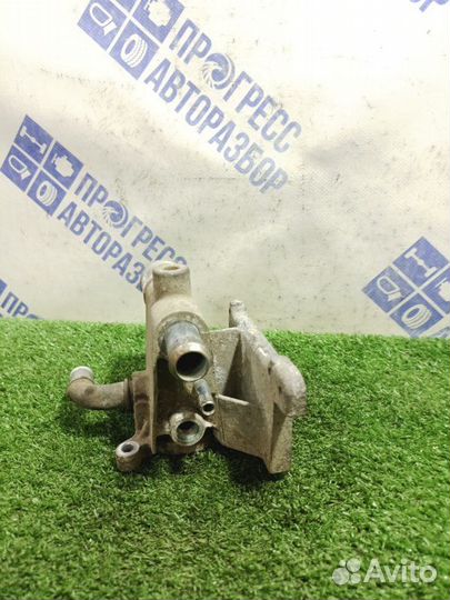 Фланец системы охлаждения Ford Focus 2 хэтчбек 1.8