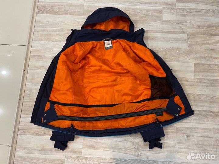 Зимняя куртка