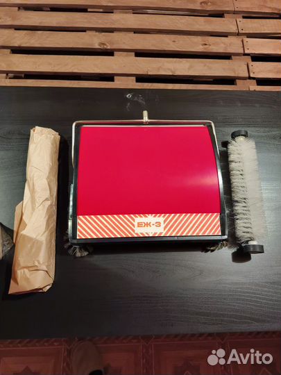 Механическая ковровая щетка еж-3