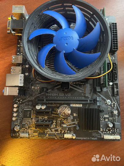 Материнская плата с процессором i3 10100