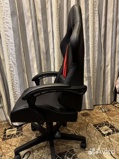 Компьютерное кресло