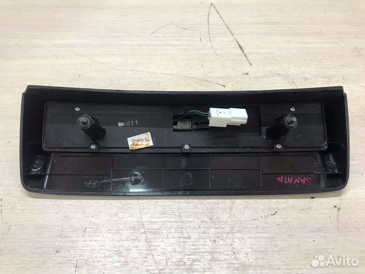 Стоп сигнал Hyundai sonata 4 EF