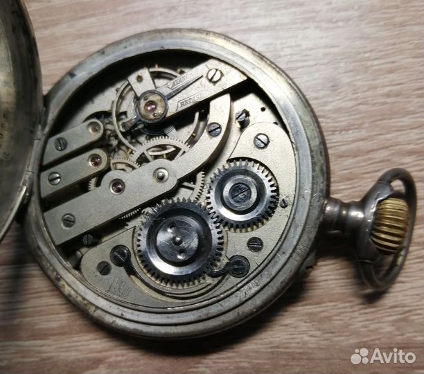 Старинные карманные часы