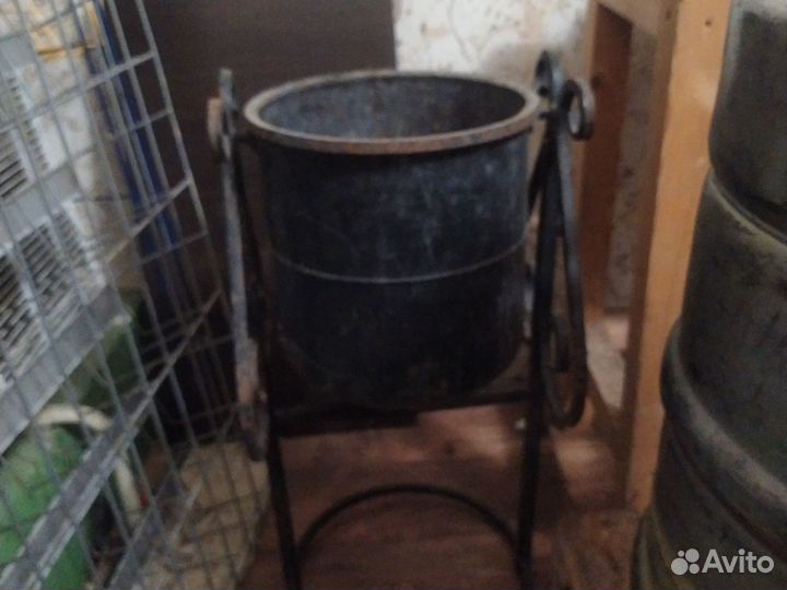 Уличная мусорка