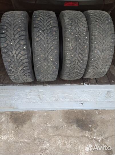 Nordman Nordman 4 215/65 R16