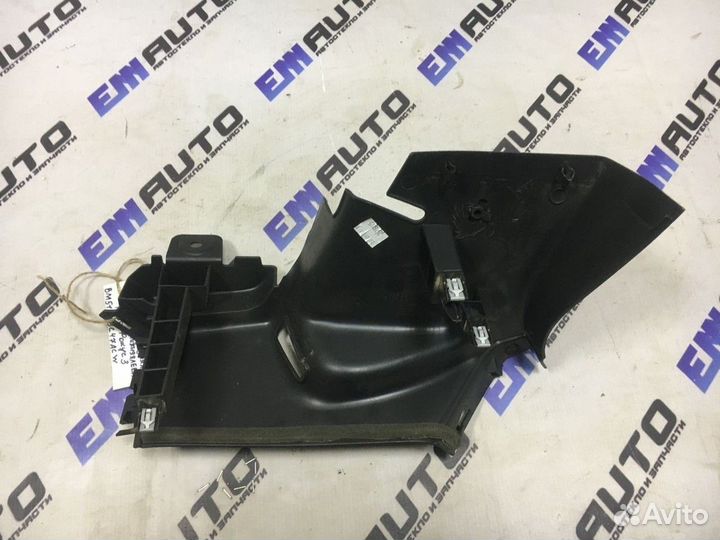 Обшивка стойки задняя нижняя левая Форд Фокус 3