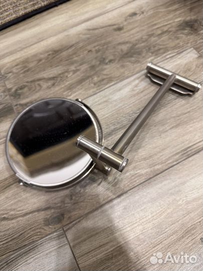 Зеркало косметическое с увеличением