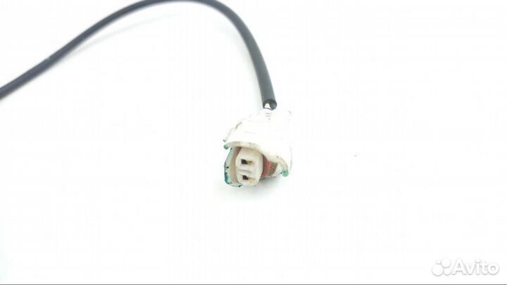 Датчик abs передний левый Toyota Nadia SXN10