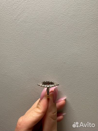 Кольцо с бриллиантами