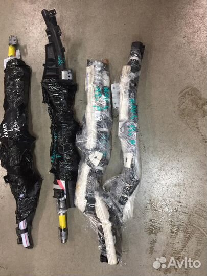 Шторка левая правая Toyota Camry V70