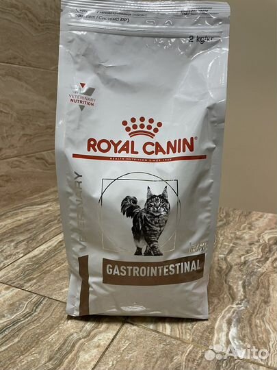 Корм для кошек и собак royal canin