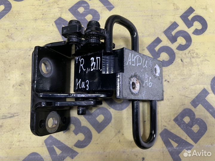 Петля двери задней правой нижняя Audi A6