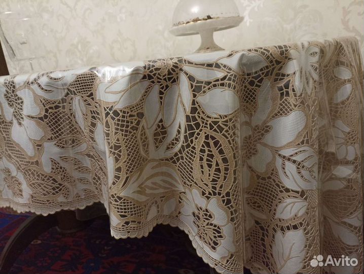 Скатерть, клеенка на стол