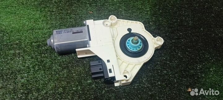 Моторчик стеклоподъемника Audi Q7 2005