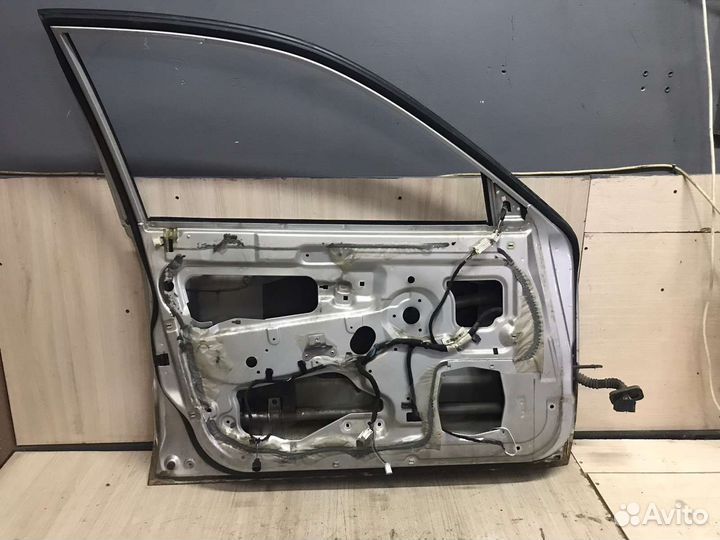 Дверь передняя левая mitsubishi carisma