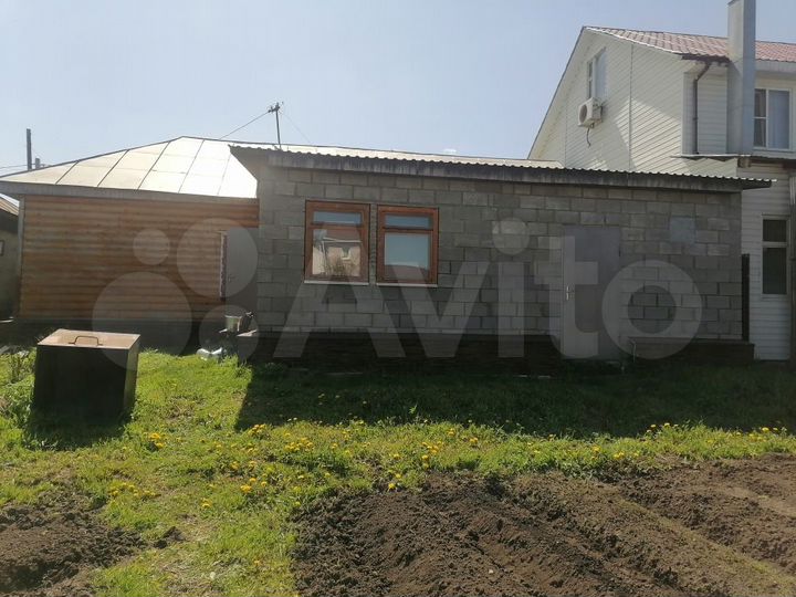 Дом 79 м² на участке 7,6 сот.