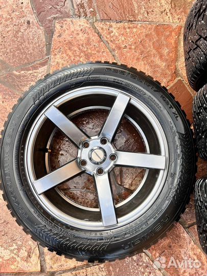 Nokian Tyres Hakkapeliitta 8 SUV 235/55 R17 103