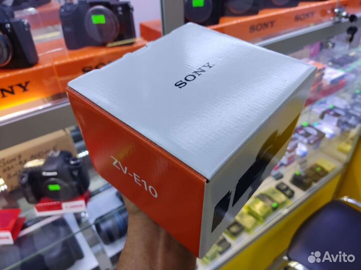 Sony ZV-E10 kit 16-50mm Black новый English