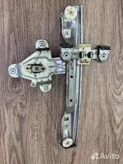 Стеклоподъемник задний левый Opel Meriva B минивэн