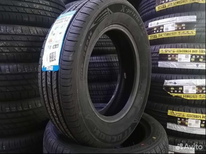 Tracmax X-Privilo TX5 205/65 R15 94H