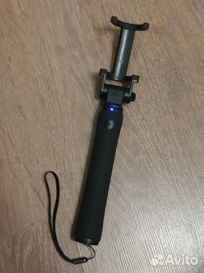 Монопод Xiaomi Bluetooth Selphie