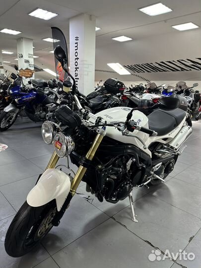 Triumph Speed Triple 1050 без пробега по РФ