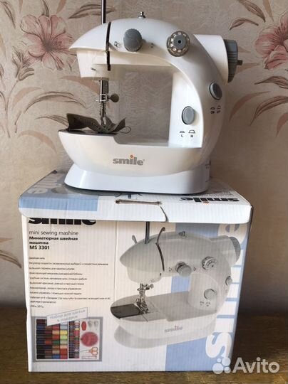 Миниатюрная швейная машина новая