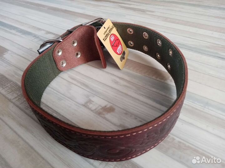 Кожаный ошейник для крупной собаки