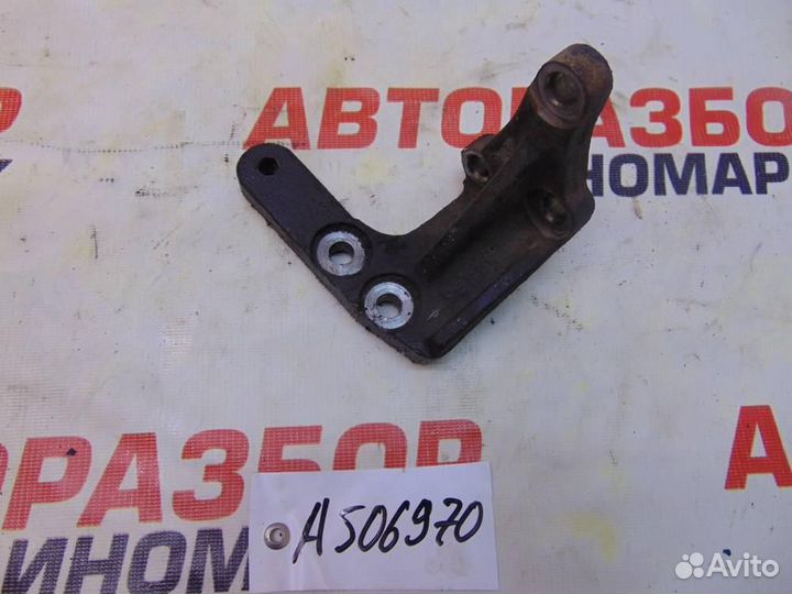 Кронштейн опоры двигателя для Toyota Vista 4 1994