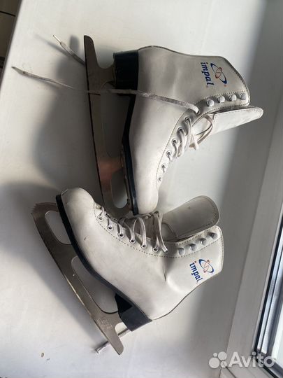 Коньки фигурные 38 размер