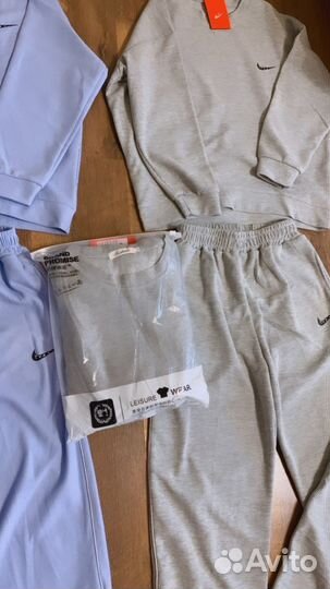 Костюм женский спортивный