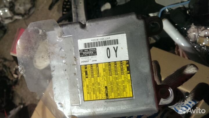 Блок управления AIR BAG toyota Land Cruiser 200