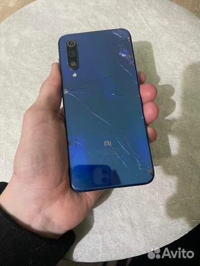 Xiaomi Mi 9 SE, 6/64 ГБ