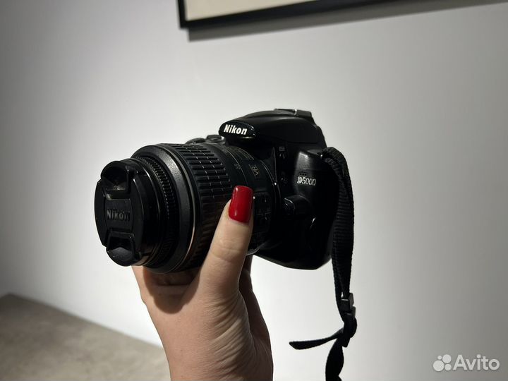 Зеркальный фотоаппарат nikon D5000