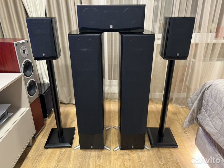 Акустические колонки Yamaha