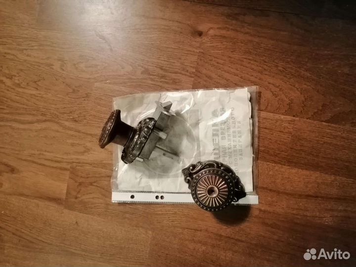 Мебельная и дверная фурнитура