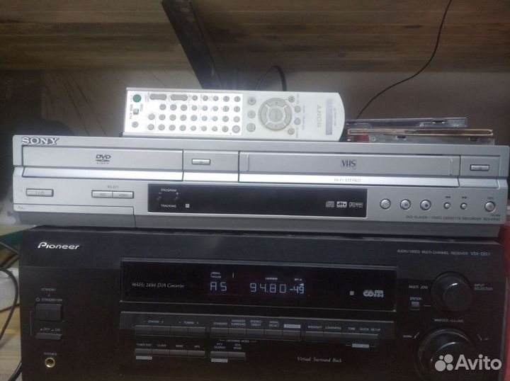 DVD и VHS sony