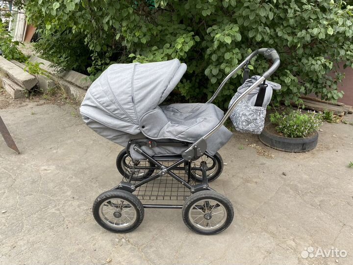 Продам детскую коляску Roan Marita 2 в 1