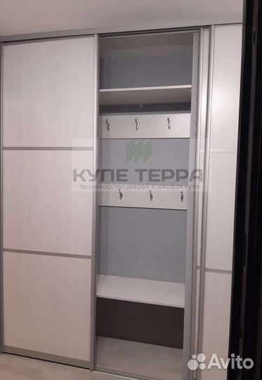 Прихожие, гардеробные, купе