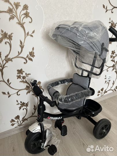 Детский трехколесный велосипед