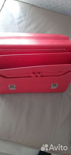 Женский кожаный портфель